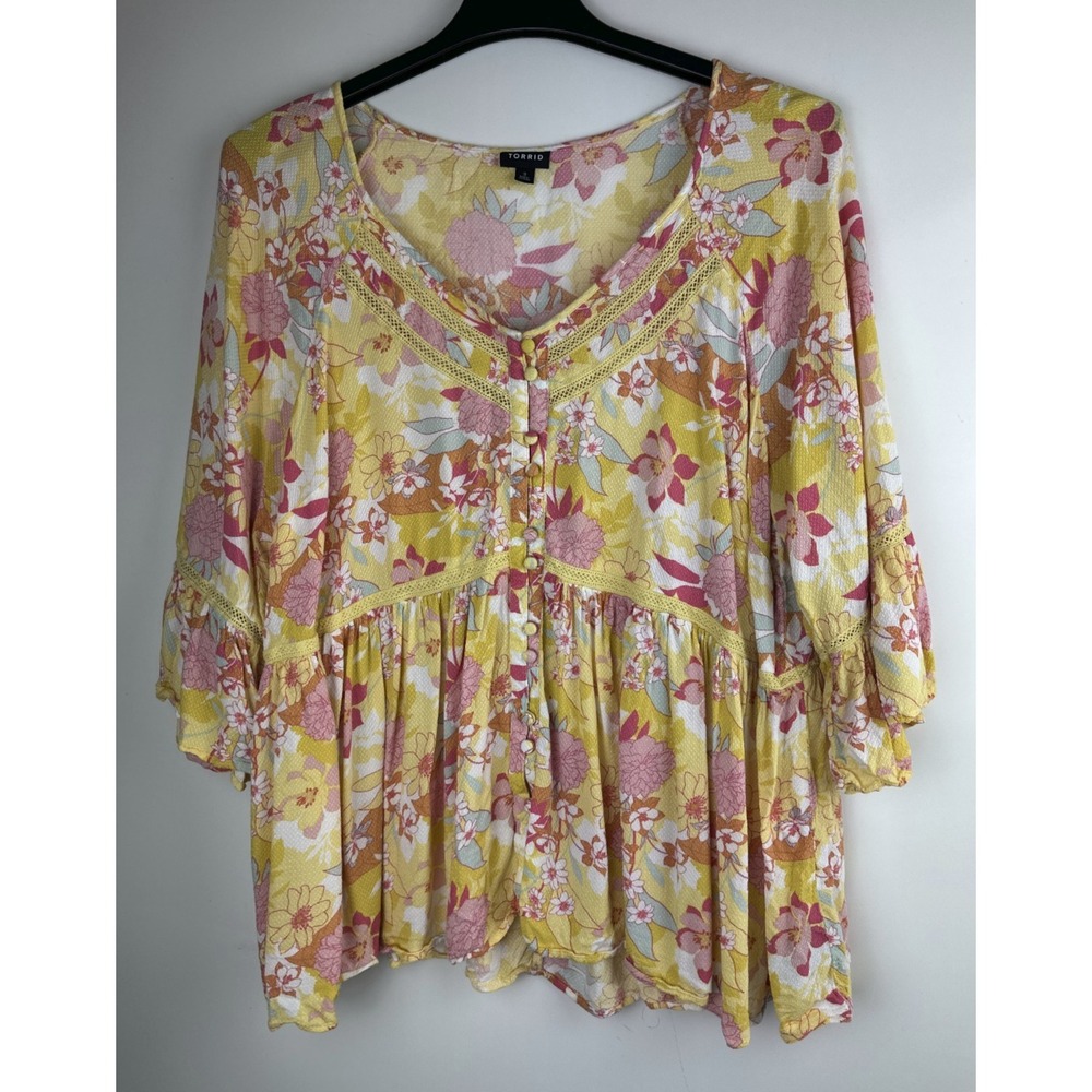✨2/$20 Torrid Rayon Embroidered Bell Sleeve Top Floral Yellow Plus Size 3X *Flaw - Picture 14 of 15